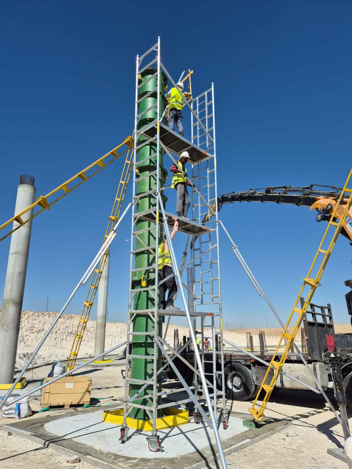 פיגום אלומיניום נייד צר – תמונה 2