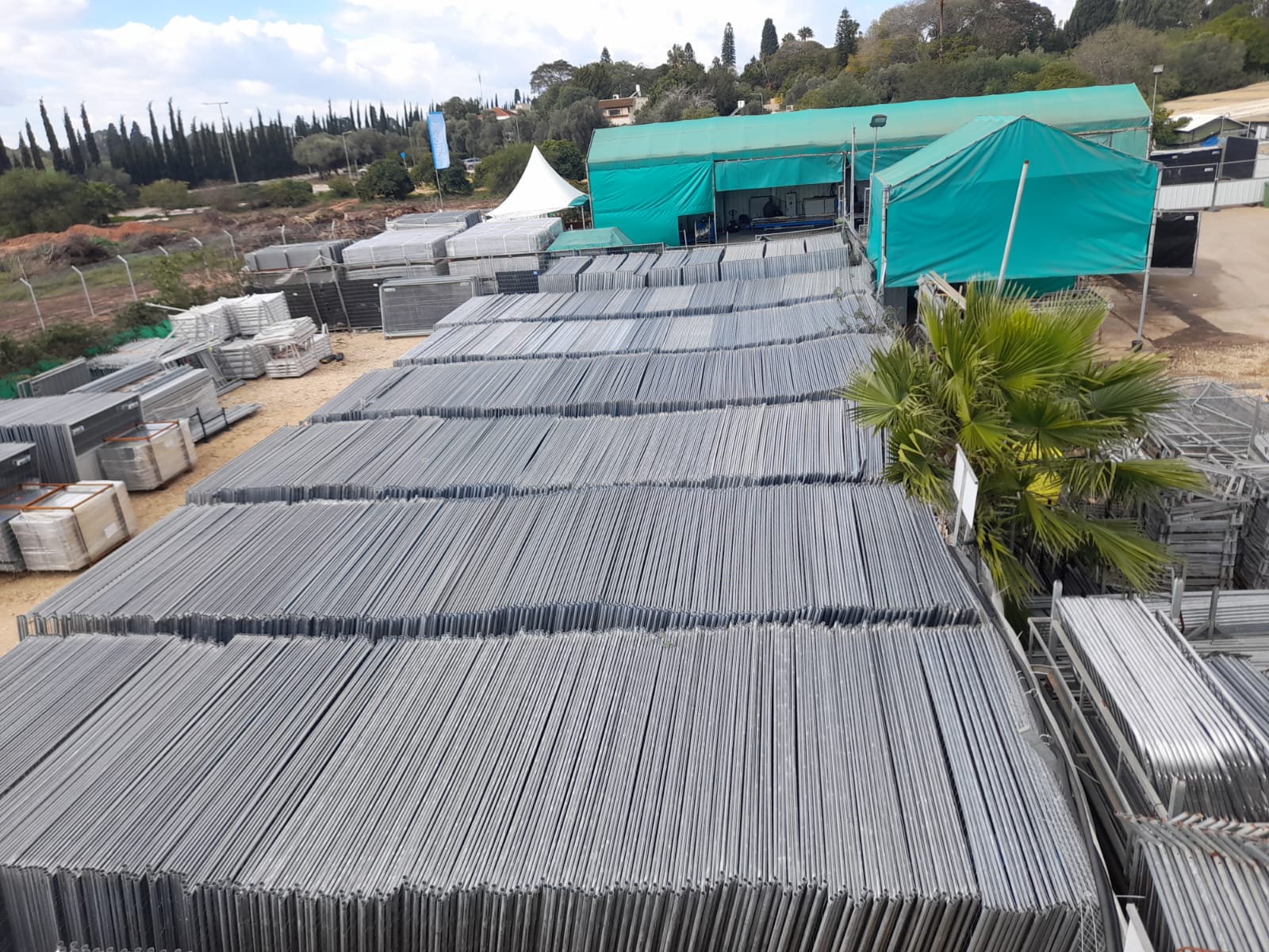 מלאי זמין - ייצור רובוטי ע"י אאוטדור